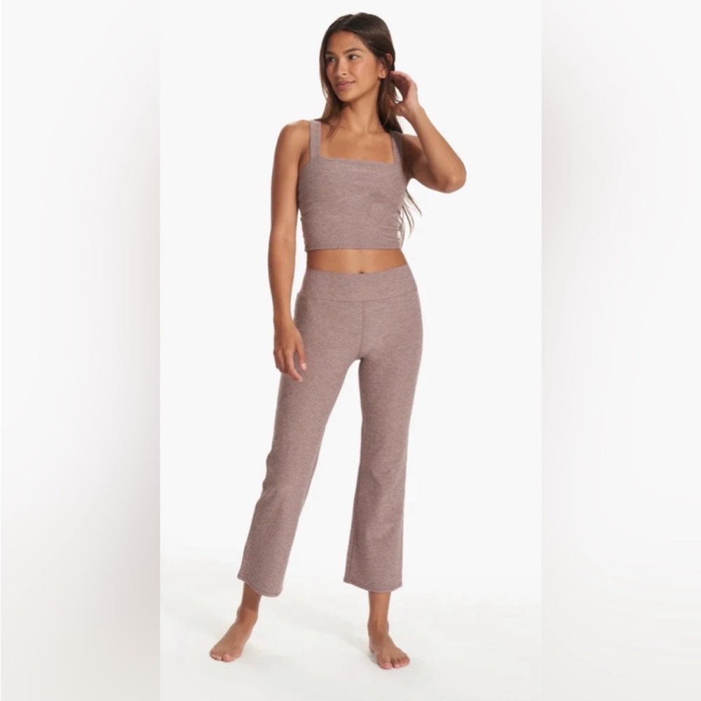 N w/out Tags Vuori Purple Workout Cropped Legging $108 Sz Xs